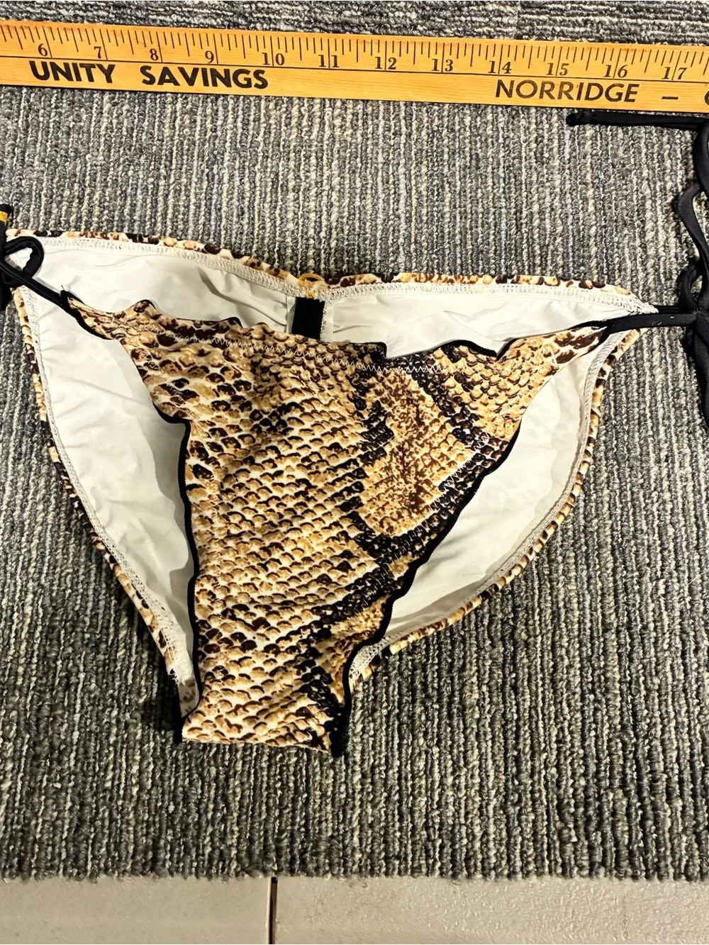 VIX Snake-Print Triangle Bikini Set in Tan and Black Sz Top L, Sz Bottom M